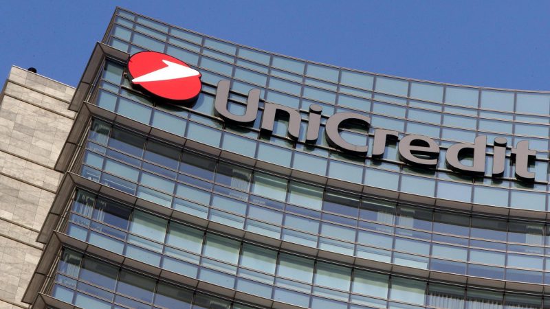 UniCredit taglia 5.500 dipendenti e 450 filiali in Italia.