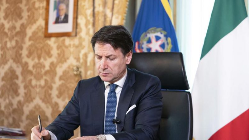 Coronavirus, Conte firma il Dpcm 11 marzo 2020